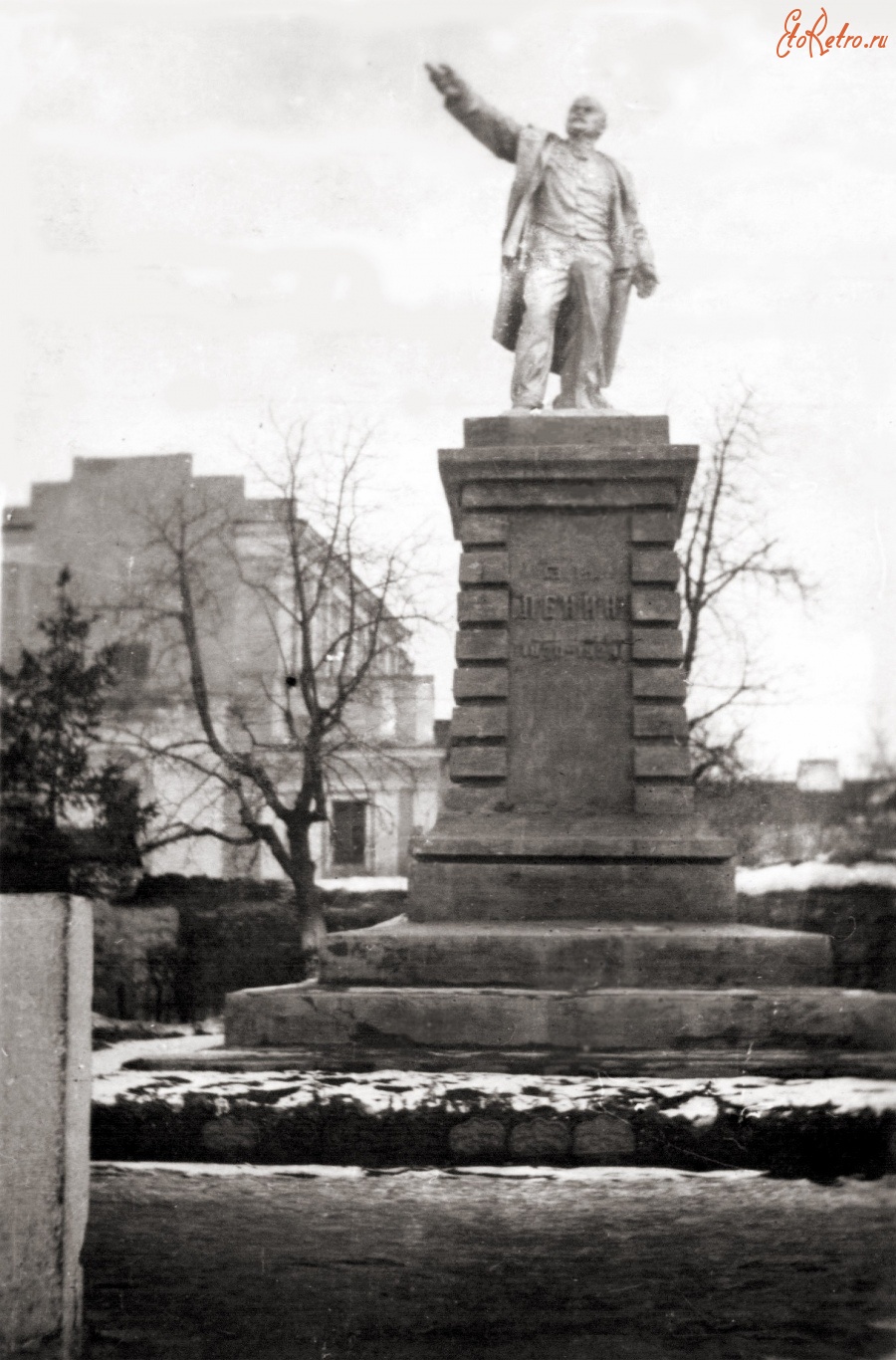 Житомир - Житомир. Памятник Ленину на площади Розы Люксембург (ныне Соборная)