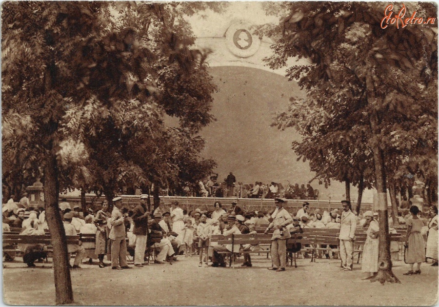 Кисловодск - Нижний парк, музыкальная раковина. 1920-е годы