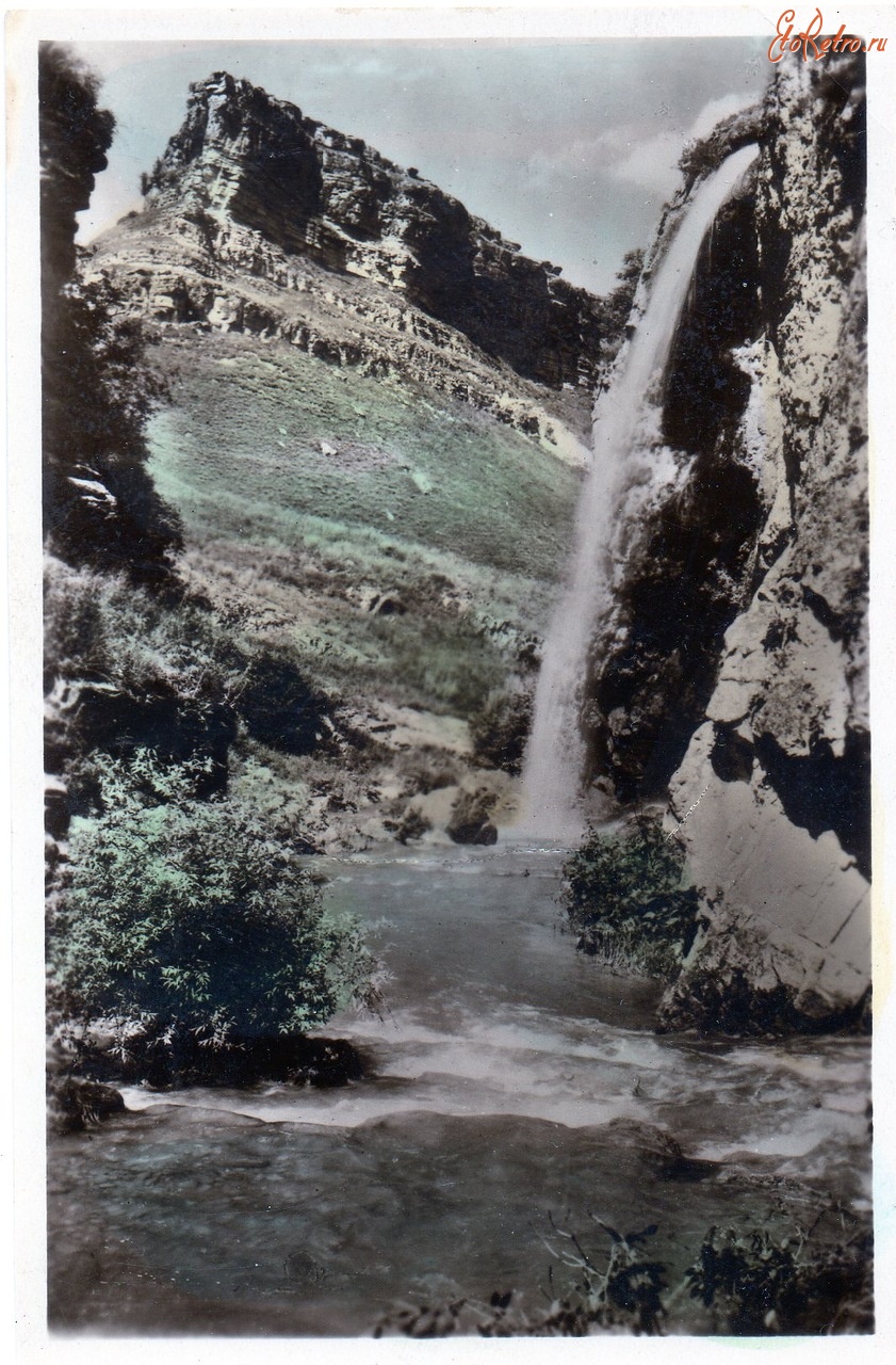 Кисловодск - Медовый водопад (большой), в цвете