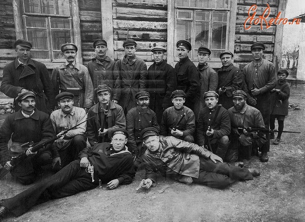 Челябинск - Участники Красной гвардии железнодорожного района.