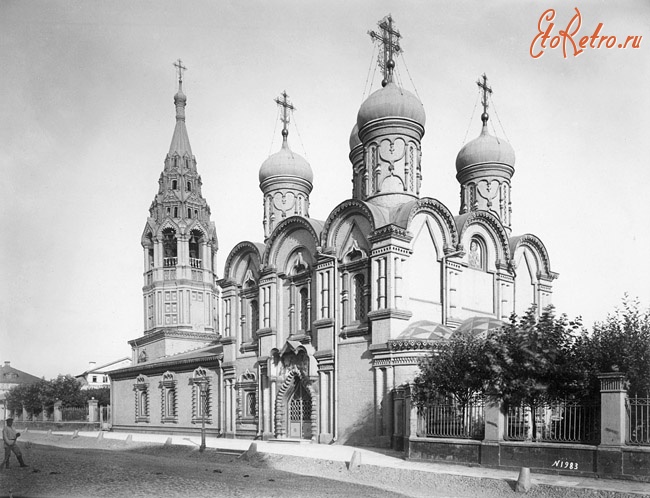 Москва - Церковь Космы и Дамиана в Садовниках,