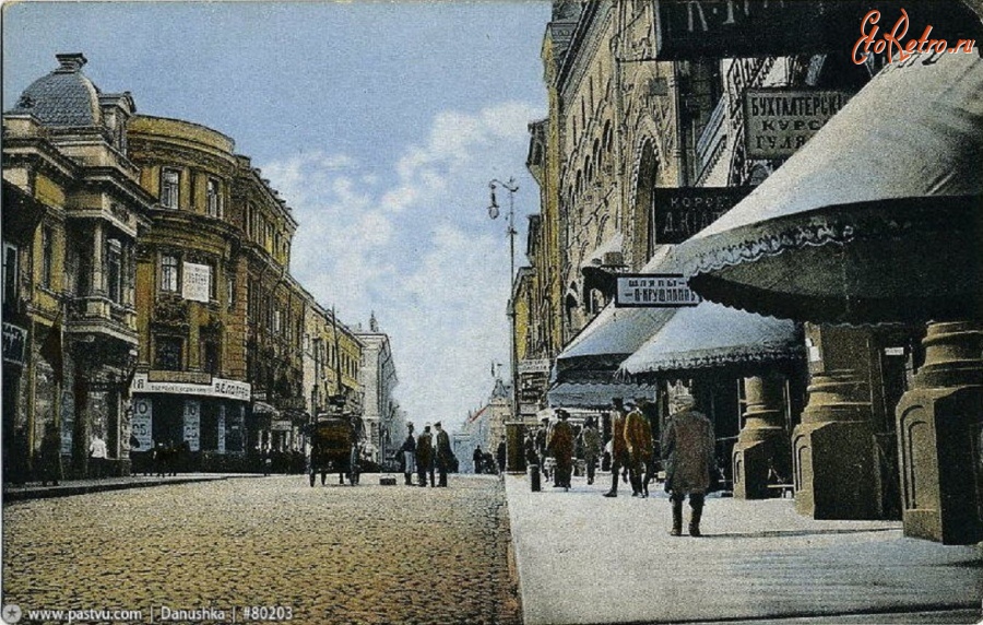 Москва - Тверская в районе Брюсова переулка 1907—1910,