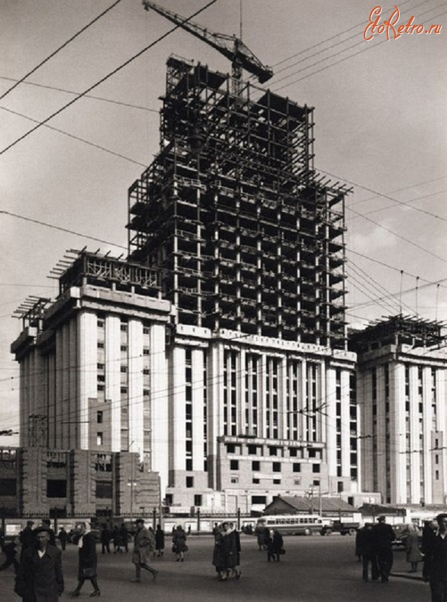 Москва - Строительство высотки на Смоленке 1950-е