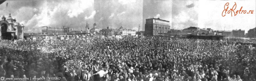 Москва - Встреча демобилизованных воинов на Белорусском вокзале 1945, Россия, Москва,