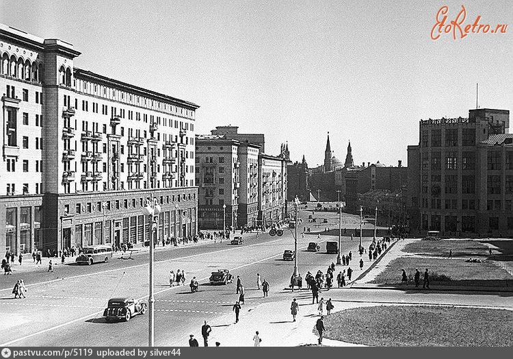 Москва - Газоны на улице Горького 1945—1946, Россия, Москва,