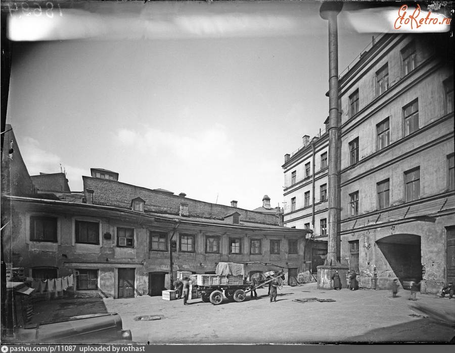 Москва - Елецкий (Б. Знаменский) переулок, дом № 6. Двор (3) 1940—1941, Россия, Москва,