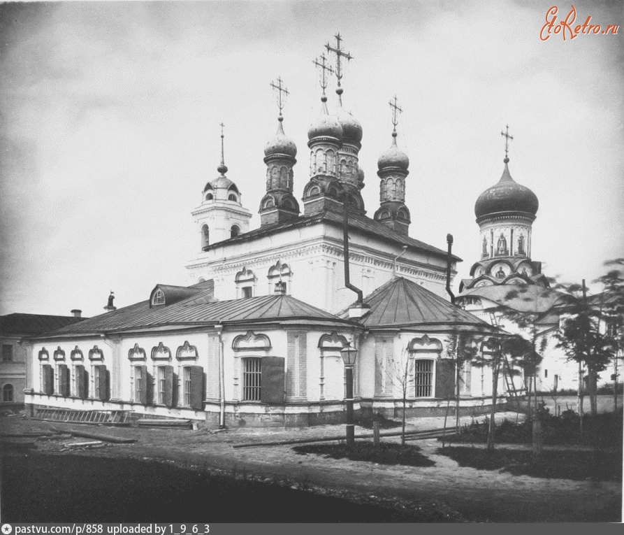 Москва - Рождественский монастырь. Церковь Иоанна Златоуста 1882, Россия, Москва,
