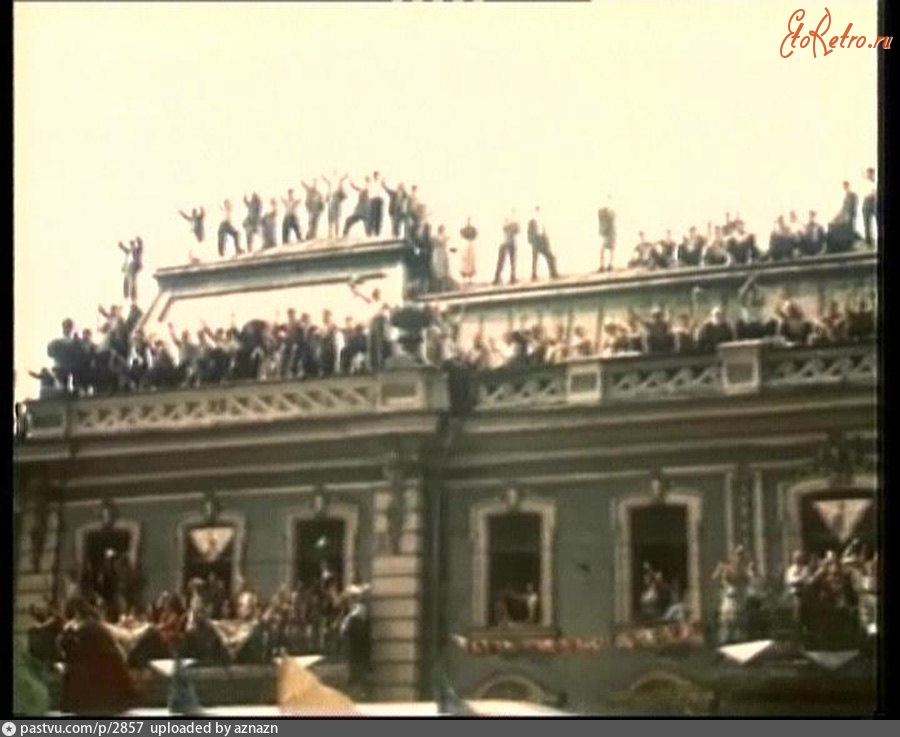 Москва - Москвичи встречают колонны Фестиваля 1957, Россия, Москва,