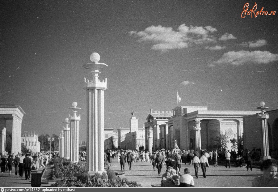 Москва - ВСХВ. Вид от павильона Центральных областей на юго-восток 1939, Россия, Москва,