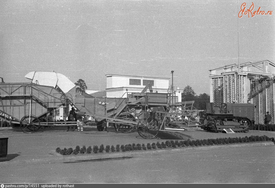 Москва - ВСХВ. Сельскохозяйственная техника 1939, Россия, Москва,