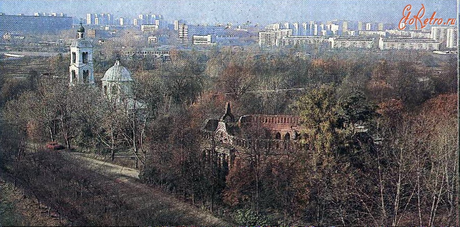 Москва - Царицыно. Руины Второго КК и небольшая панорама района