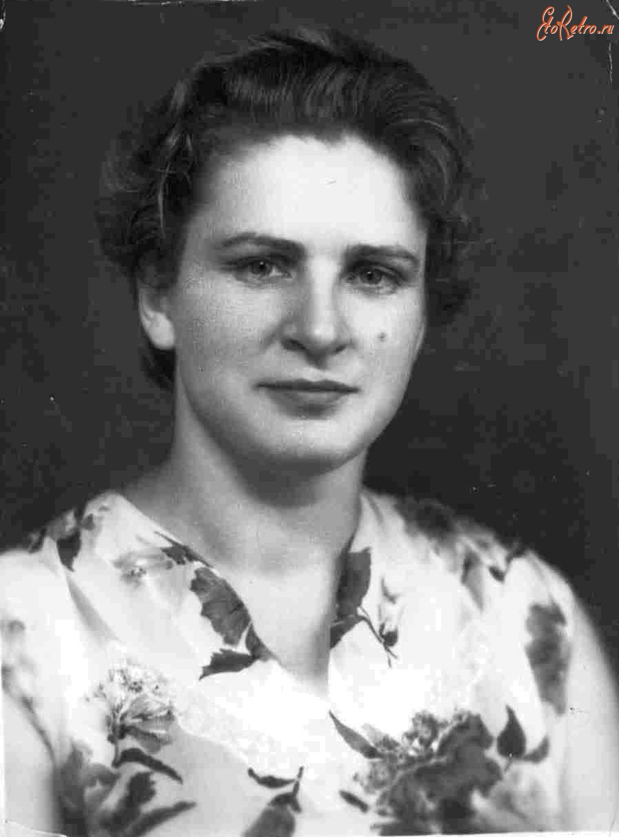 Болохово - Лидия Ивановна Фалина -   директор школы рабочей молодёжи 1975 год