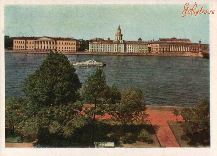 Санкт-Петербург - Ленинград. Вид на Университетскую набережную.