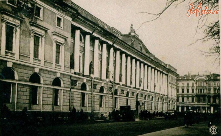 Санкт-Петербург - Государственная Публичная библиотека.