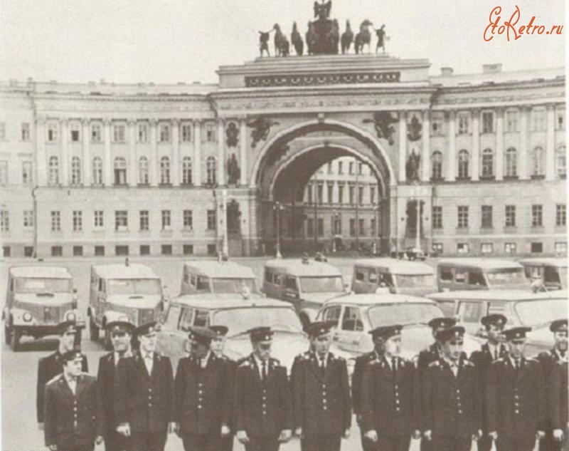 Санкт-Петербург - Милиция на Дворцовой площади