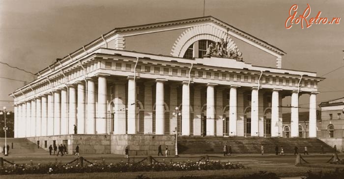 Санкт-Петербург - Здание Центрального военно-морского музея.