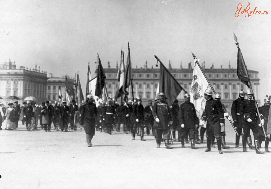 Санкт-Петербург - Парад пожарных частей на Марсовом поле 27 мая 1903 Россия , Санкт-Петербург , Центральный район