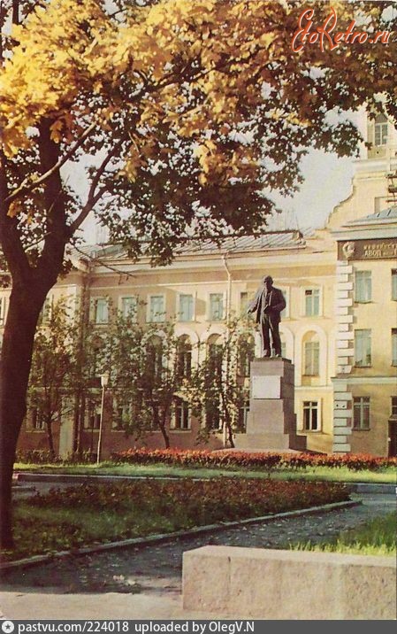 Санкт-Петербург - Памятник В.И. Ленину у Невского машиностроительного завода
