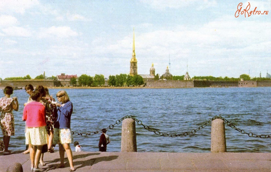 Санкт-Петербург - Ленинград. Вид на Петропавловскую крепость.