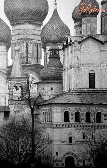 Ростов - Церковь Воскресения Христова и Успенский собор