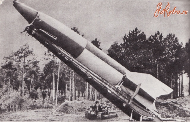 Германия - Немецкая ракета Фау-2 на стартовой позиции