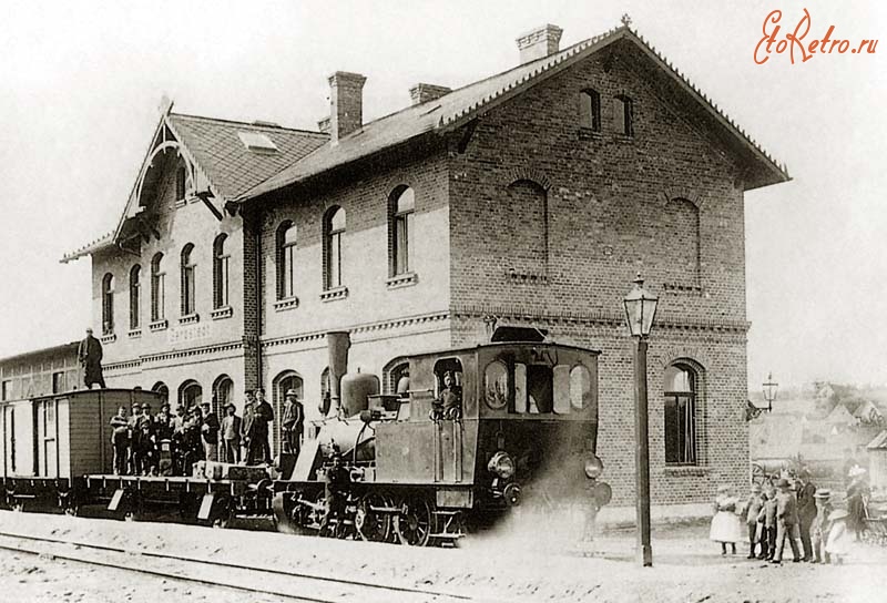 Германия - Поезд на станции Гербштадт