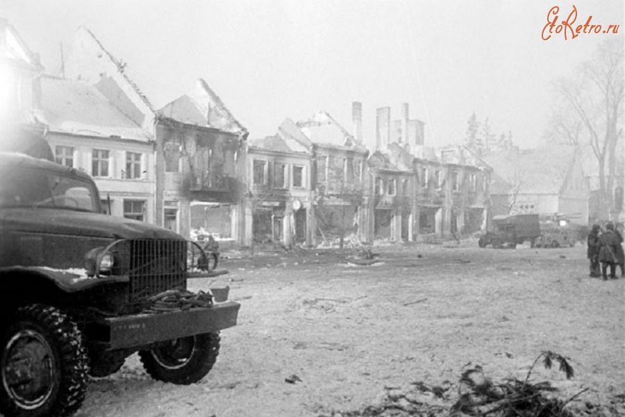 Германия - Вид одной из улиц города Хохенштейна, занятого войсками 2-го Белорусского фронта