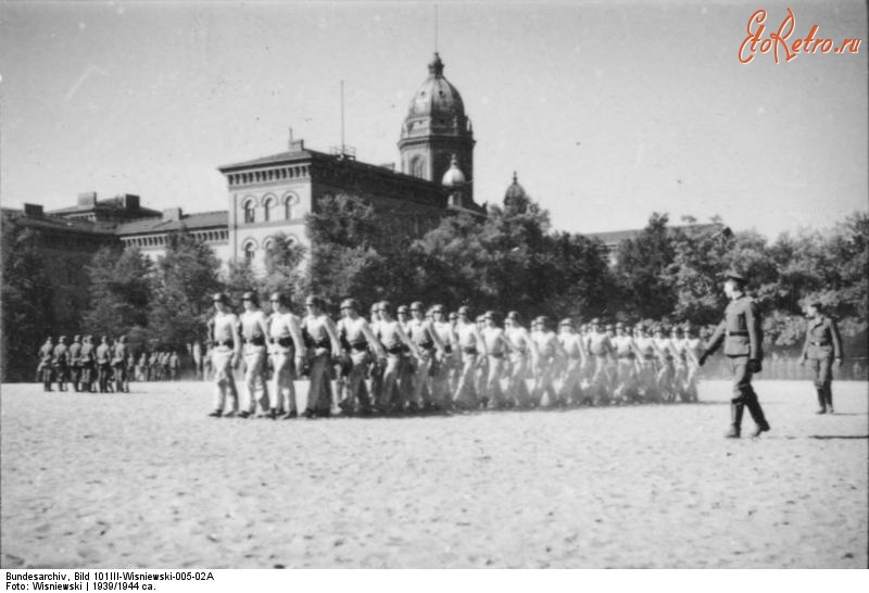 Берлин - Казарма Leibstandarte Адольф Гитлер