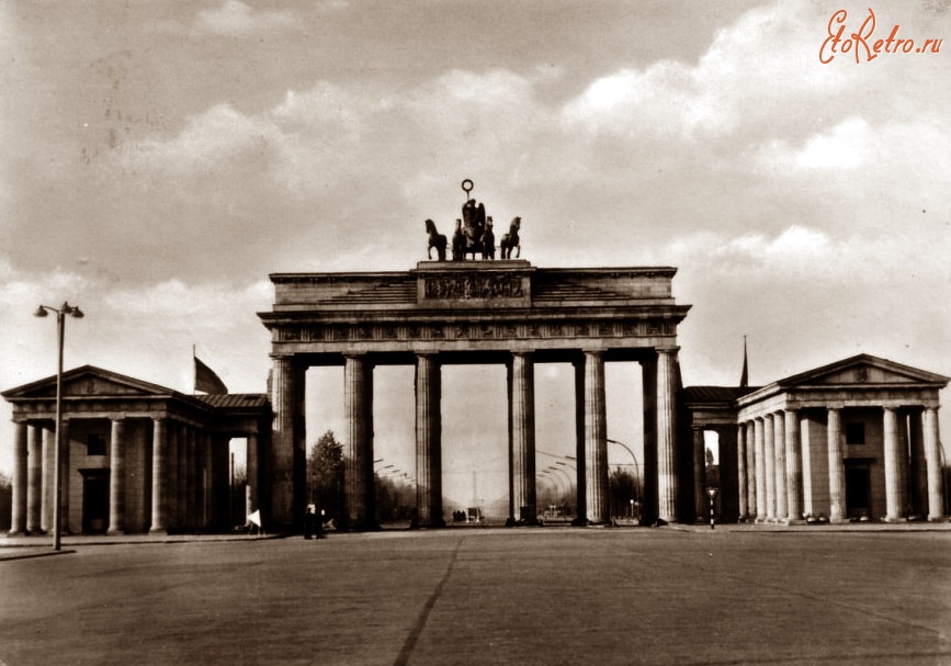 Берлин - Berlin / Brandenburger Tor - gel. 1959 - DDR Германия