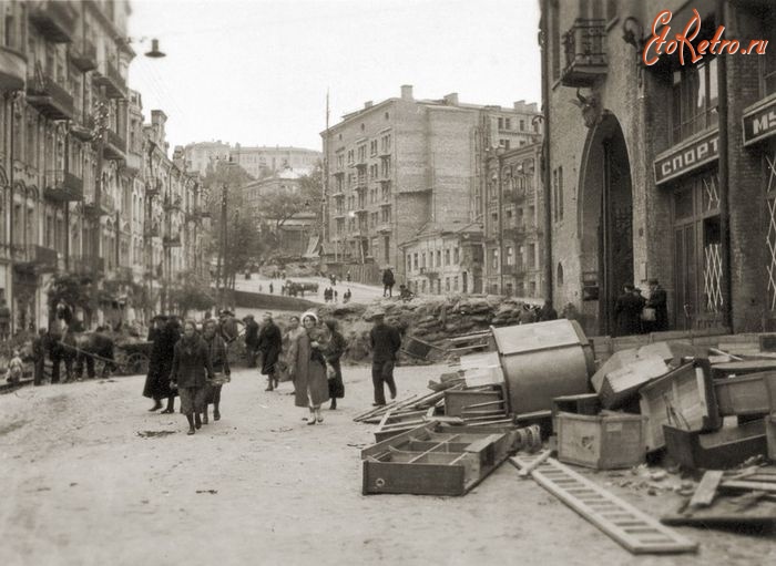 Киев - Київ.  Вулиці навколо Бессарабського ринку.  Фото 1941 р.