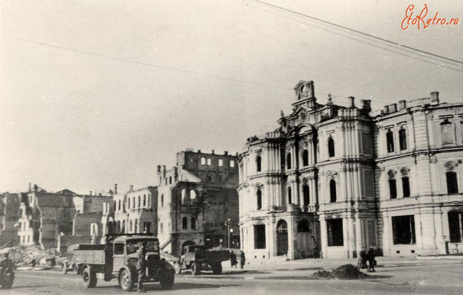 Киев - Киев.  Городская Дума в 1942 году.