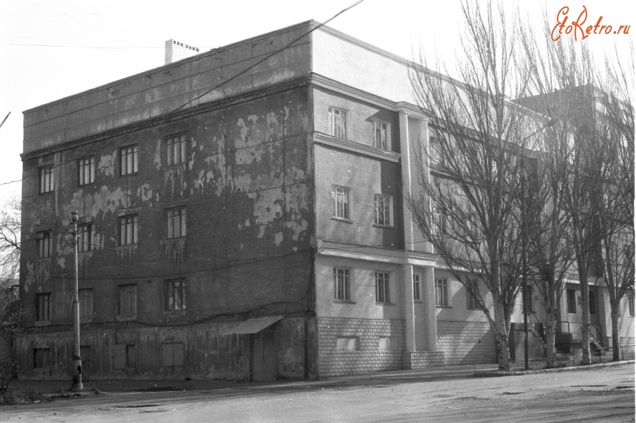 Макеевка островского 23. Старые здания макеевки. Поселок макнии макеевка. Макеевка фото. Макеевка кировская сторона.