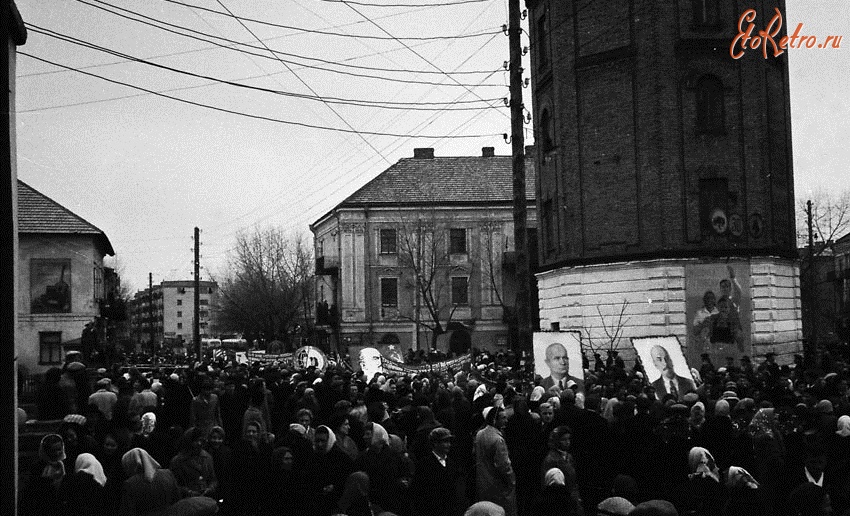 Бердичев - Урочистий мітинг на Радянській площі. Украина , Житомирская область , Бердичев