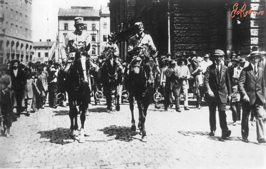Львов - Львів.  Австро-угорська армія 22 червня 1915 року увійшла у Львів.
