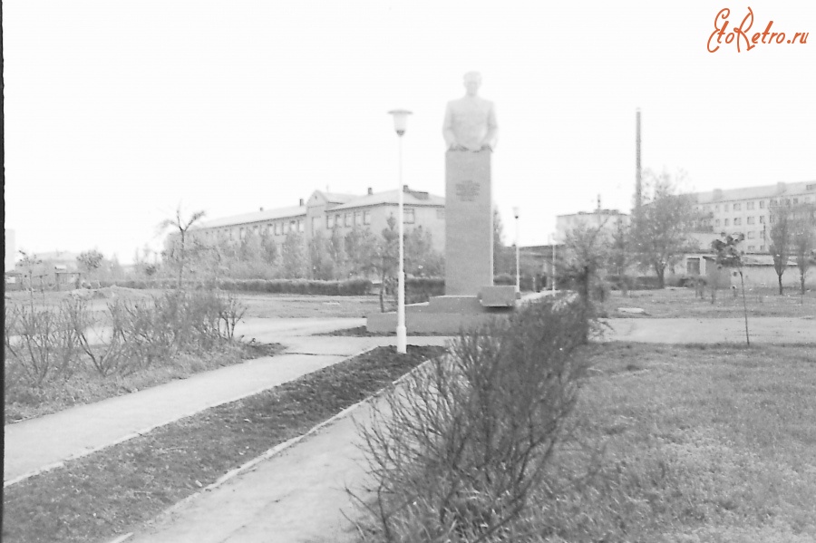 Первомайск - Памятник Чихачеву