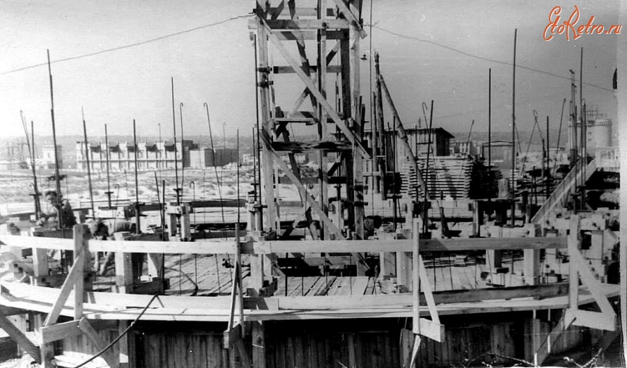 Северодонецк - 1.08.1950г.Начиналась стройка водонапорной башни.