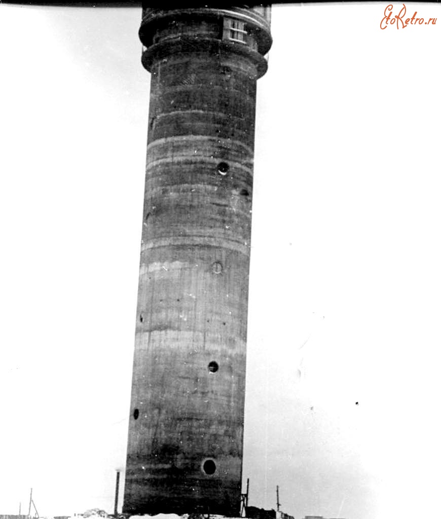 Северодонецк - 1952 г.Водонапорная башня.