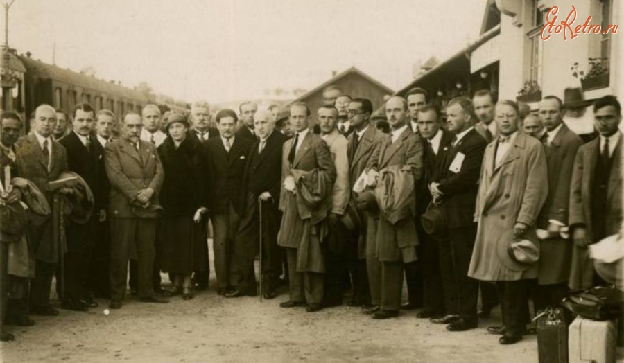 Трускавец - Трускавець. Привітання сенатора Тадеуша Голувки  (стоїть в центрі) в Трускавці - серпень м-ць 1931 рік.