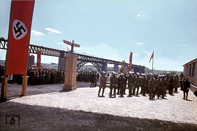 Запорожье - Запорожье.  Открытие железнодорожного моста в 1943 году.