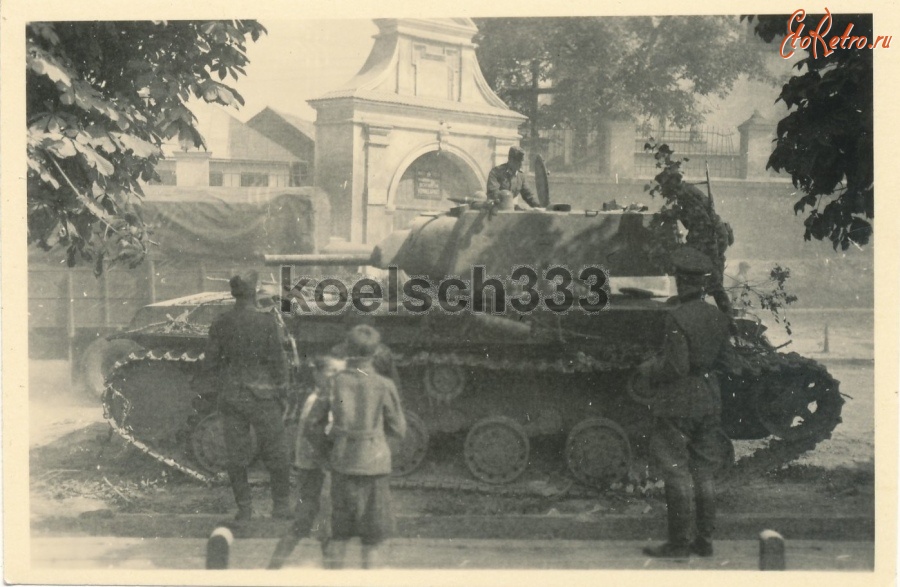 Жолква - Брошенный КВ-1 в Жолкве в 1941 г