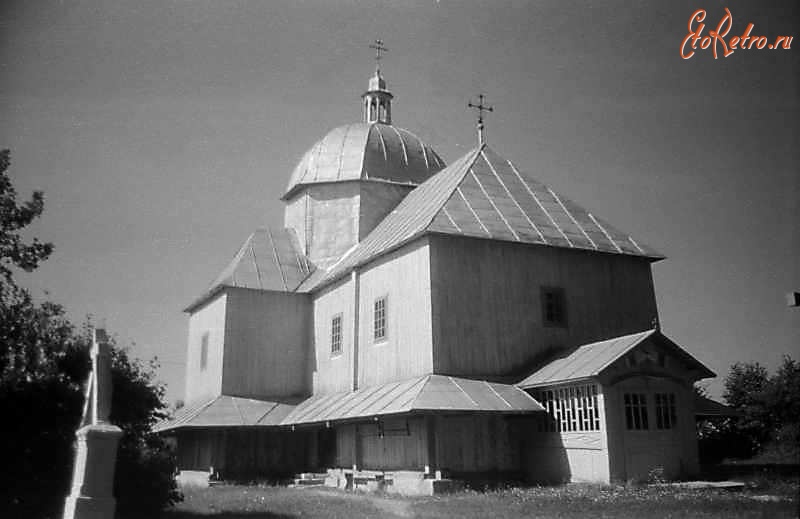 Николаев - Церква св.Параскеви в с.Повергів (Миколаївський р-н).