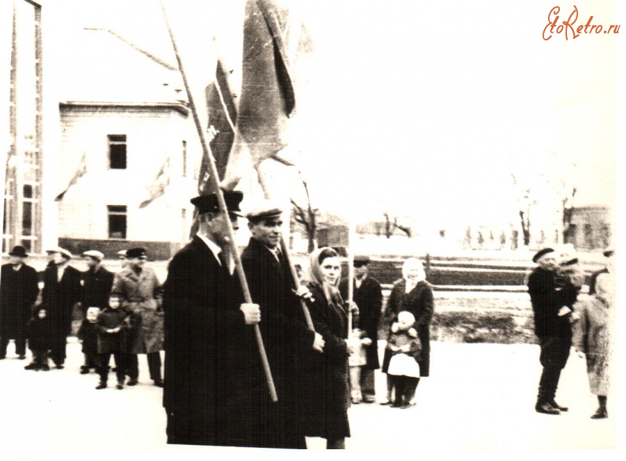 Пирятин - Октябрьская демонстрация