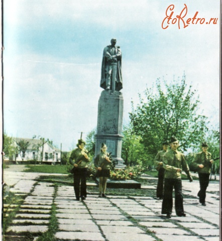 Диканька - Памятник Славы в Диканьке