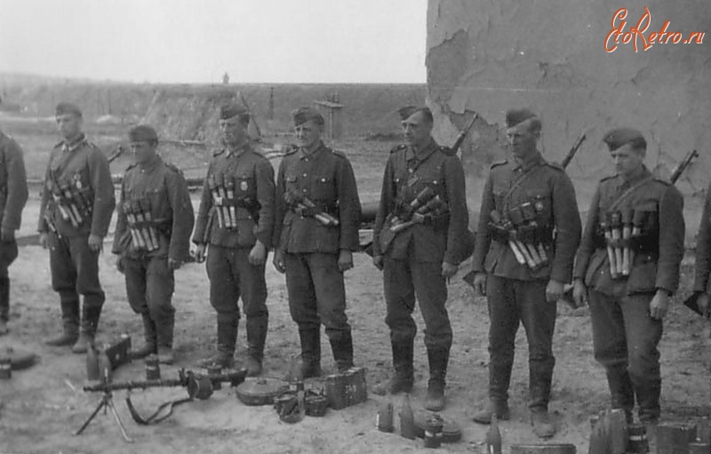 Волгоград - Немецкая штурмовая группа в Сталинграде.