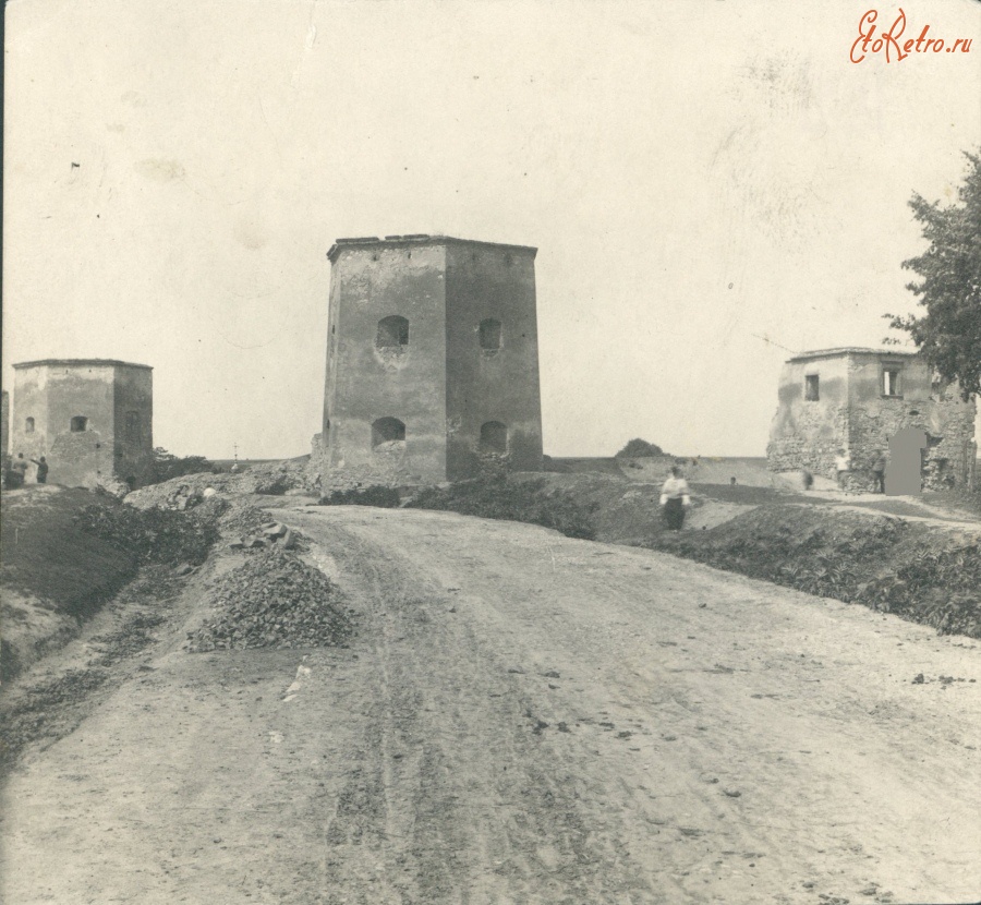 Борщёв - Кривче (Борщевский р-н) Руины замка XVII в.