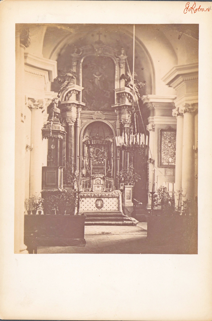 Каменец-Подольский - Каменец-Подольский Армянская церковь Св. Николая Большой алтарь