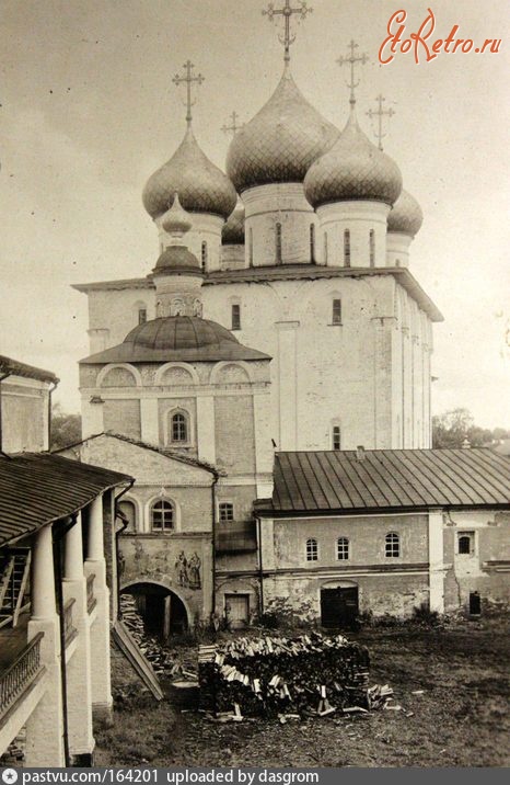 Вологда - Архиерейский двор. Вид на Софийский собор