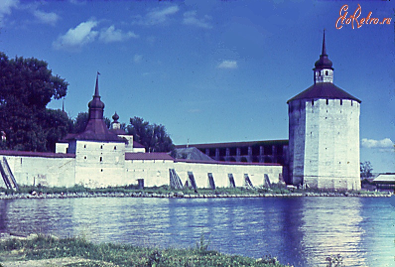 Кириллов - Кузнечная башня. 1968.