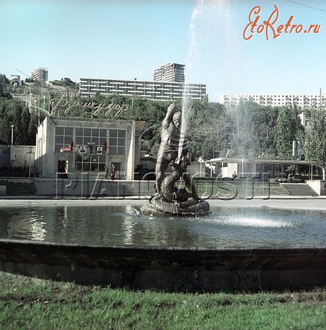 Баку - Фуникулер,фонтан..