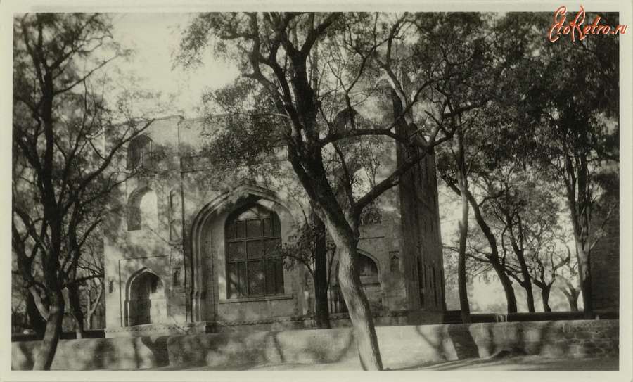 Индия - Церковь в цитадели Биджапура. 1920